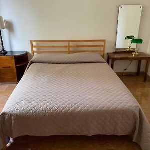 Kamer met een King Size Bed